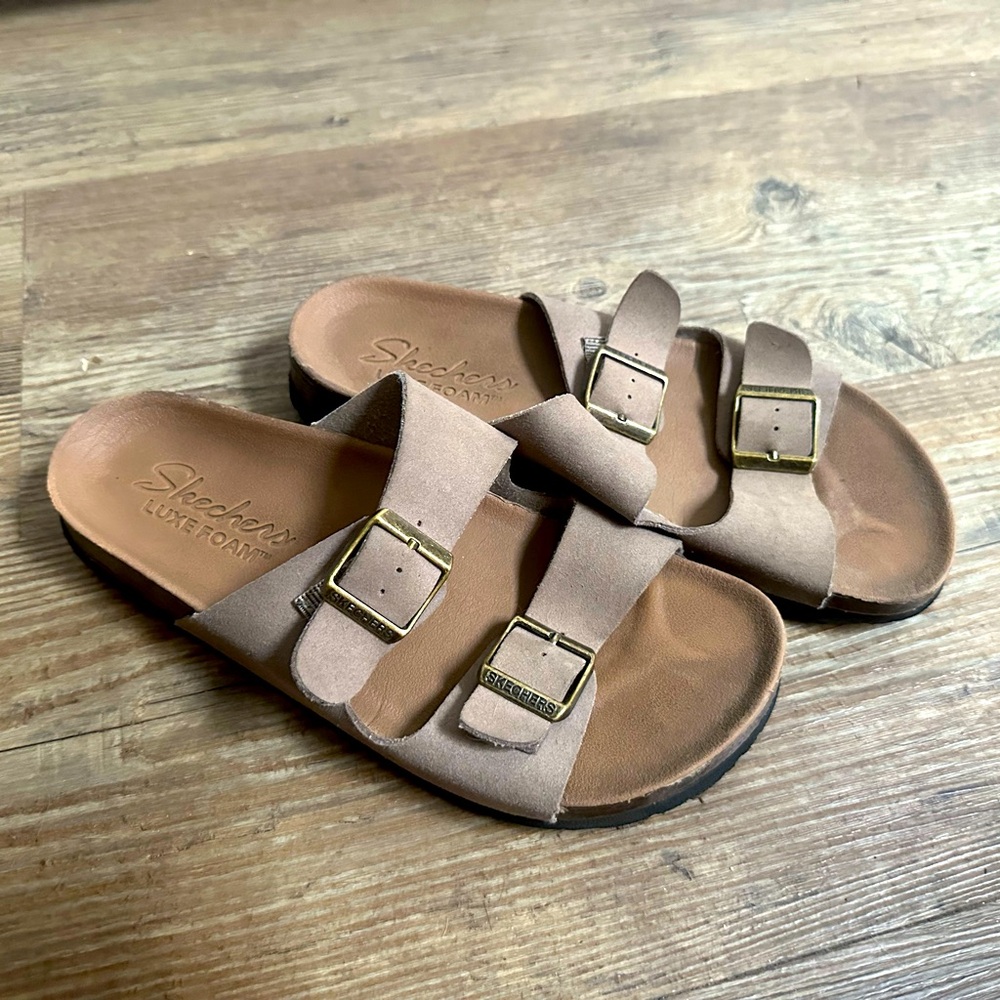 Sketcher luxe foam sandals